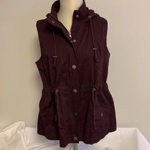 Maurices Hooded Utility Jean Vest Size XL EUC